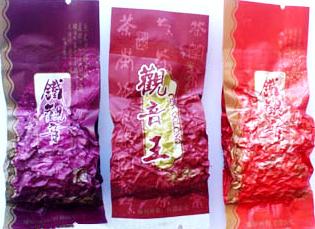 茶葉真空(kōng)包裝機效(xiào)果圖